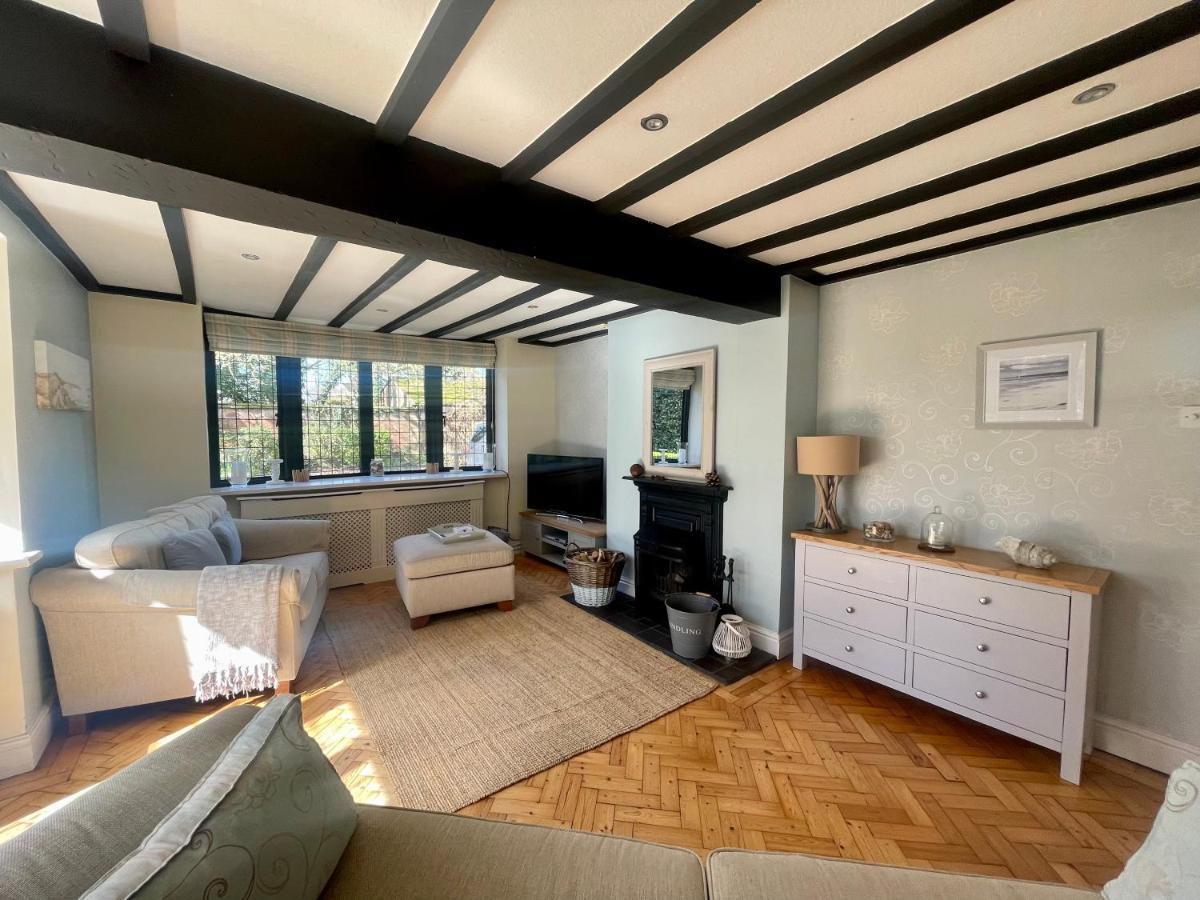 Thornton House Private Country House Thornton Hough Entire House Sleeps 6 Wirral Exterior photo
